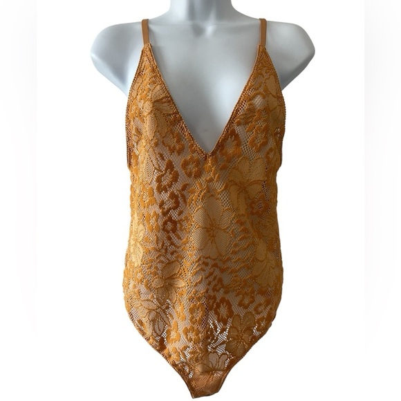 Free People INTIMATELY orange Lace floral live it up bodysuit size Medium True - Picture 2 of 8